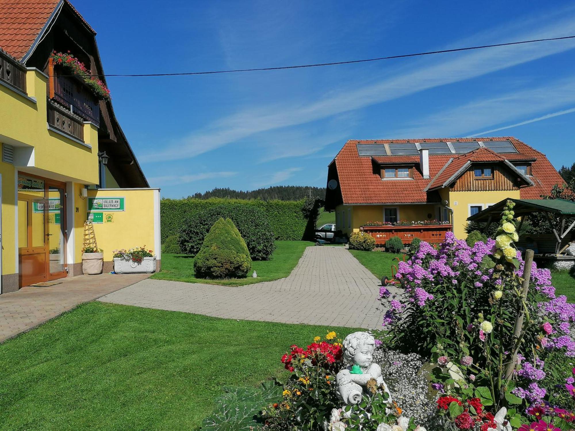 Hotel Gasthof Seeblick Zeutschach Exterior foto